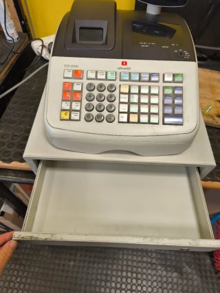 Registradora Olivetti ECR 8100