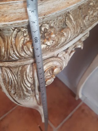 Consola de madera estilo barroco