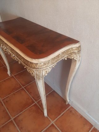 Consola de madera estilo barroco