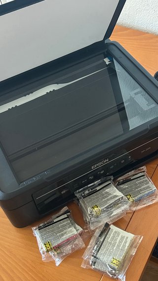 Impresora Epson XP-205 + 9 cartuchos