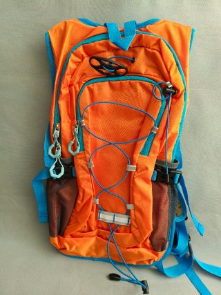 Mochila Trekking Running 15L Negra y Amarilla