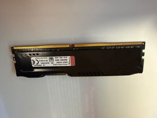 Memória RAM DDR4 HyperX Fury 16GB  2400MHz