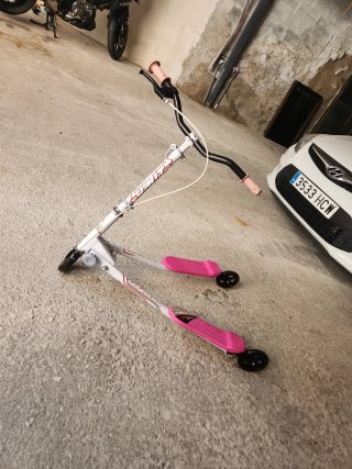 Patinete de 3 ruedas rosa