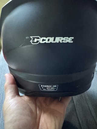 Casco de moto negro mate