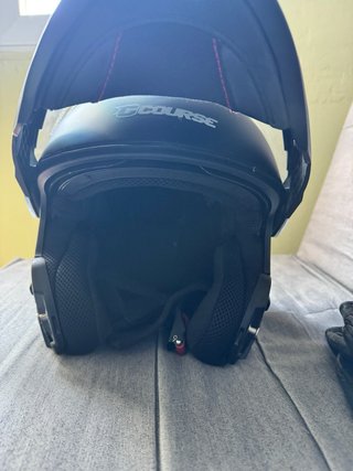 Casco de moto negro mate