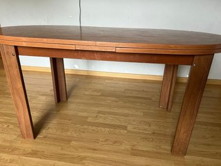 Mesa comedor extensible nogal