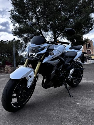 Suzuki GSR 750 ABS 2016