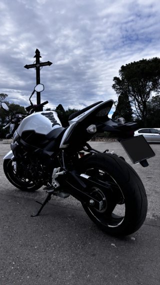 Suzuki GSR 750 ABS 2016