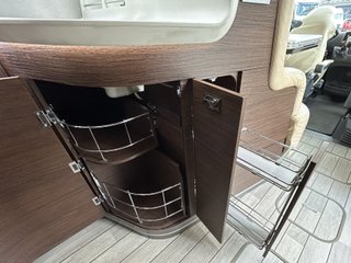 Mobilvetta K-Yatch Tekno Line 85