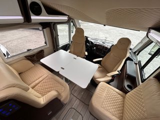 Mobilvetta K-Yatch Tekno Line 85