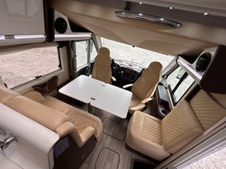 Mobilvetta K-Yatch Tekno Line 85