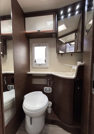 Mobilvetta K-Yatch Tekno Line 85
