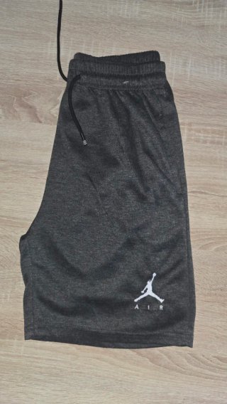 Conjunto 2 Pantalones Jordan y TNF Talla M