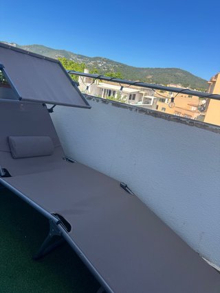 Tumbona plegable con parasol y cojin