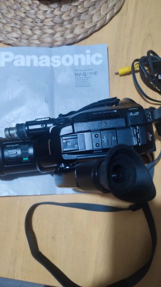 Videocámara Panasonic G101 VHS-C