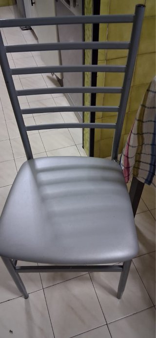 Tavolo in cristallo 1,50x0,78 + 3 sedie