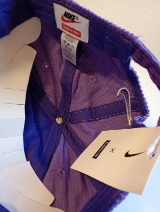 Gorra Supreme Morada Corduroy