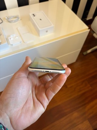 iPhone 11 128GB