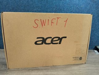 Portatile Acer Swift 1 SF113-31-C3P4 - 13,3" FHD, 4GB, 128GB