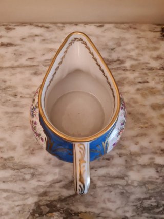 Jarra de porcelana Sèvres