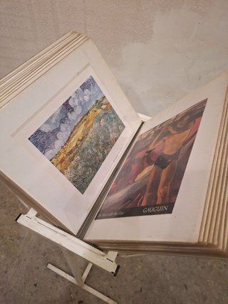 Expositor de pie para láminas 30x40