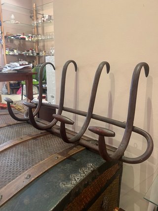 Percha antigua de madera 4 ganchos