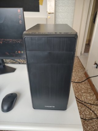 PC Intel i5 6500 | AMD WX 3100