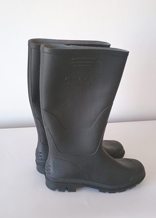 Botas de agua Ginocchio T43 Negras Nuevas