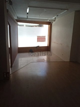 local de 495 c/ talamanca,15