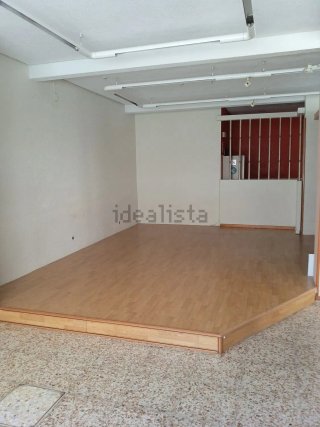 local de 495 c/ talamanca,15