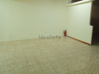 local de 495 c/ talamanca,15