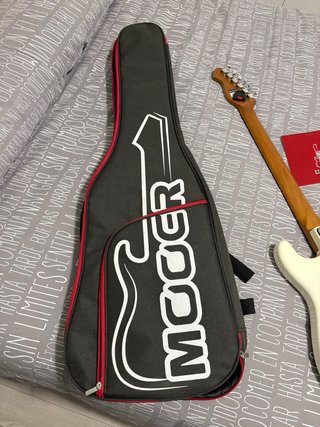 Guitarra Mooer MSC10 PRO Blanca nueva