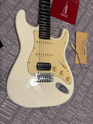 Guitarra Mooer MSC10 PRO Blanca nueva