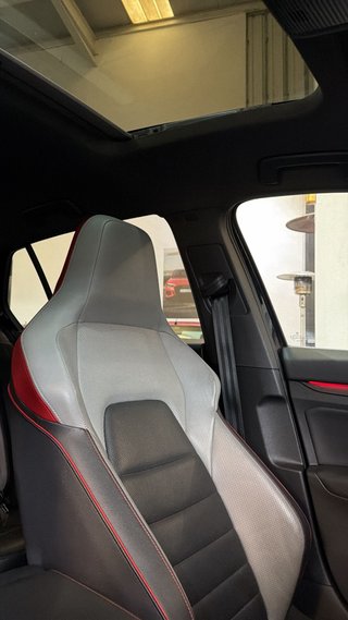 Volkswagen Golf 2021