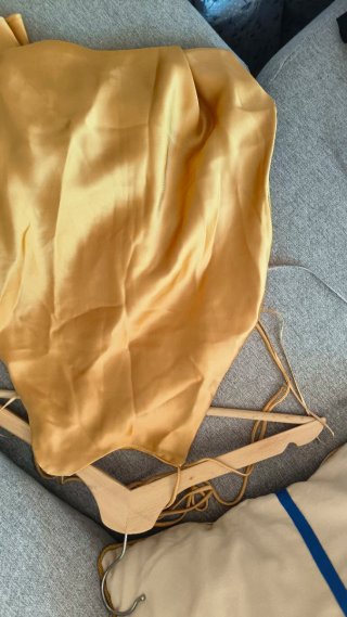 Vestido largo Zara dorado Nuevo