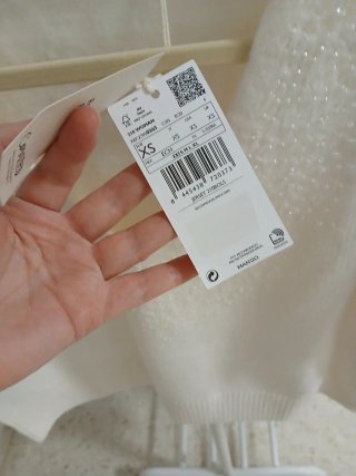 Jersey pico pedrería blanco mng