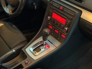 Audi A4 Avant 2.0 TDI S line