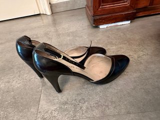Zapatos Charles Jourdan Negros Tacón Tira Tobillo