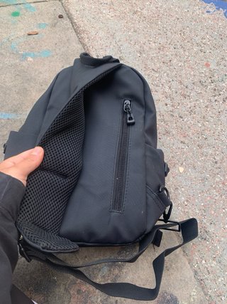 Riñonera bandolera deportiva negra