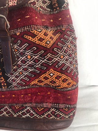 Mochila Marroquí Tejida Cuero