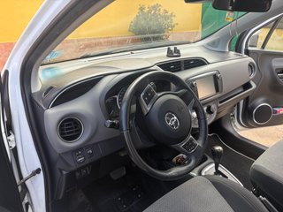 Toyota Yaris 1.5 híbrido 2016