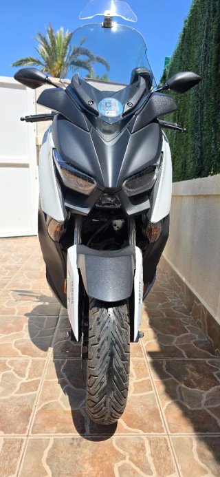 Yamaha XMAX 125 2022 Gris/Blanco