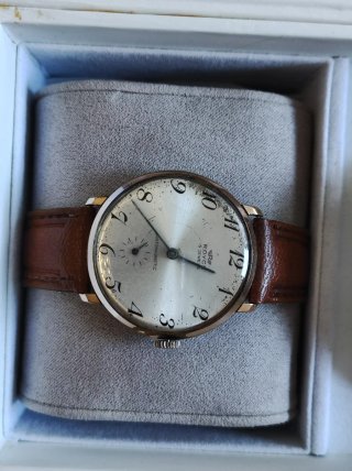 Lote de 2 Relojes uno de señora y otro de hombre