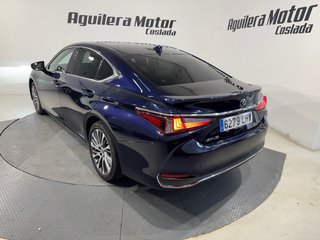Lexus ES 2020
