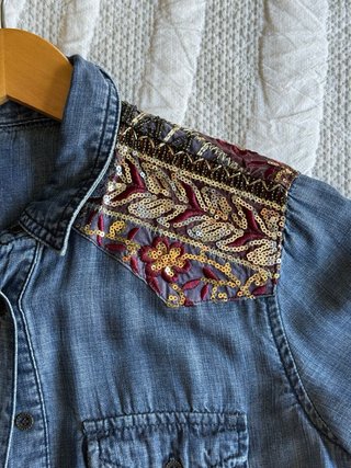 Camisa vaquera bordada mujer