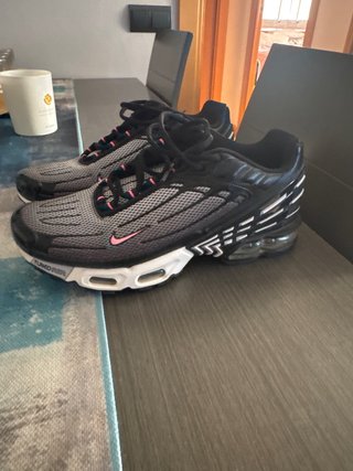 Nike Air Max Plus TN Negro Rosa