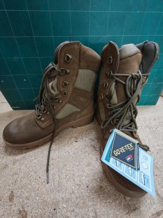 Bota impermeable El Corte Inglés Talla 42