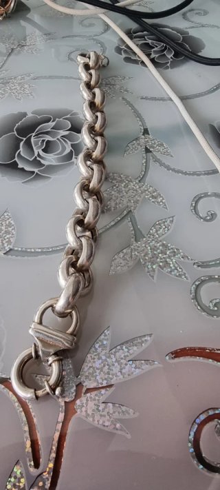 Pulsera de plata con eslabones