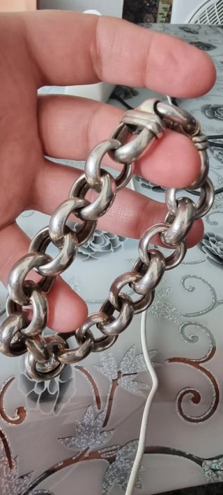 Pulsera de plata con eslabones