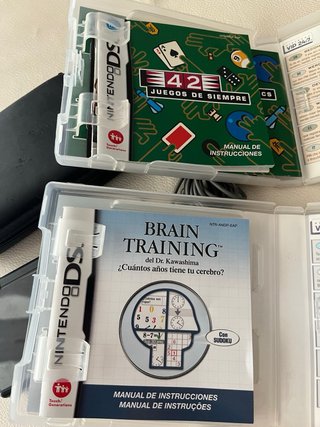 Nintendo DS Negra + 2 Juegos
